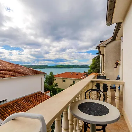 Marina Appartamento Traù