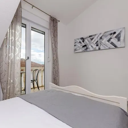 Marina Apartman Trogir