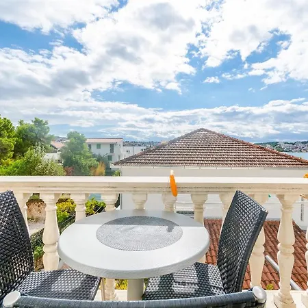 Marina Apartman