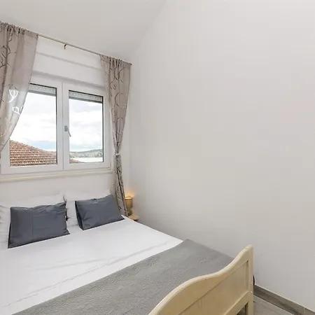 Marina Apartment